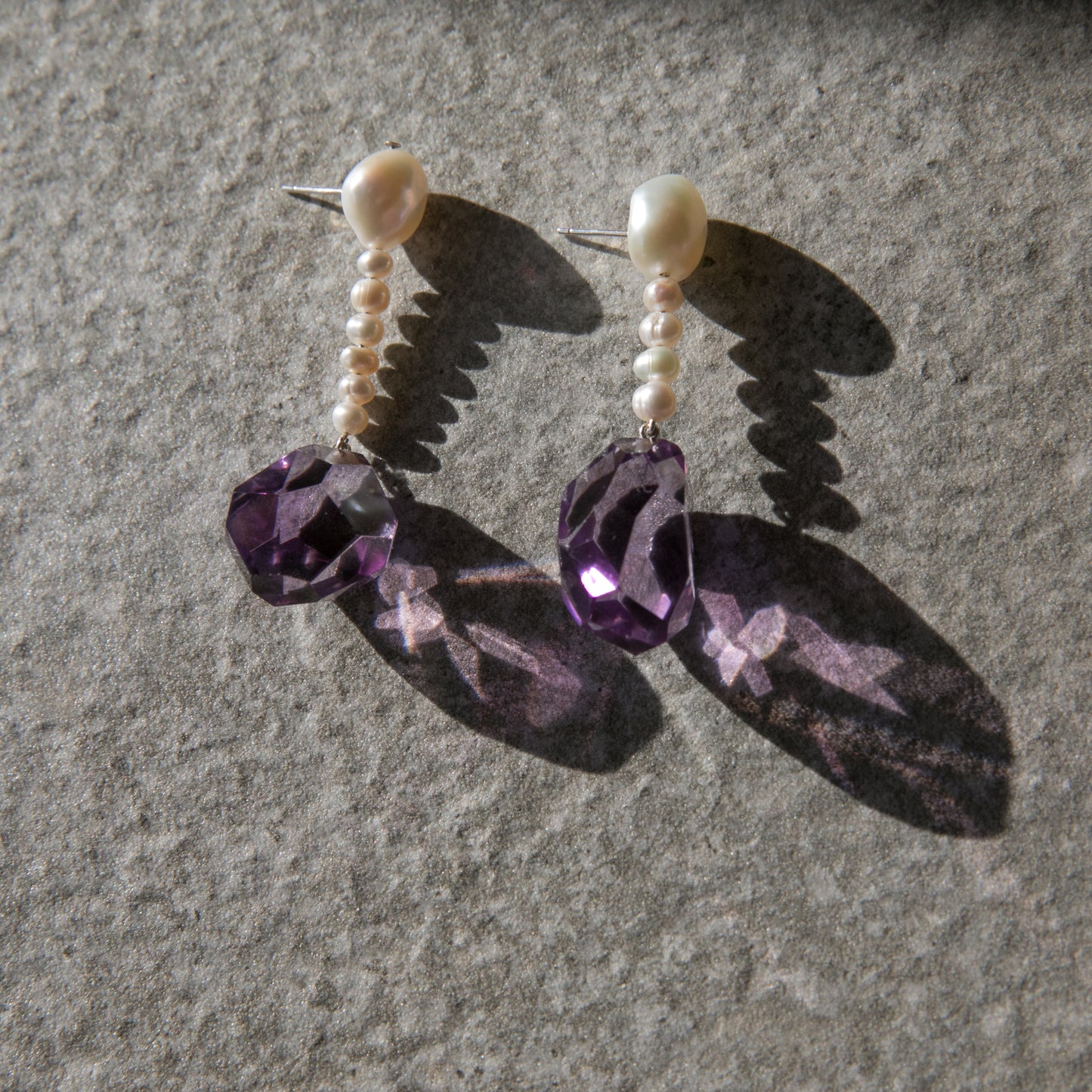 Lena Natural Pearl and Amethyst Earring