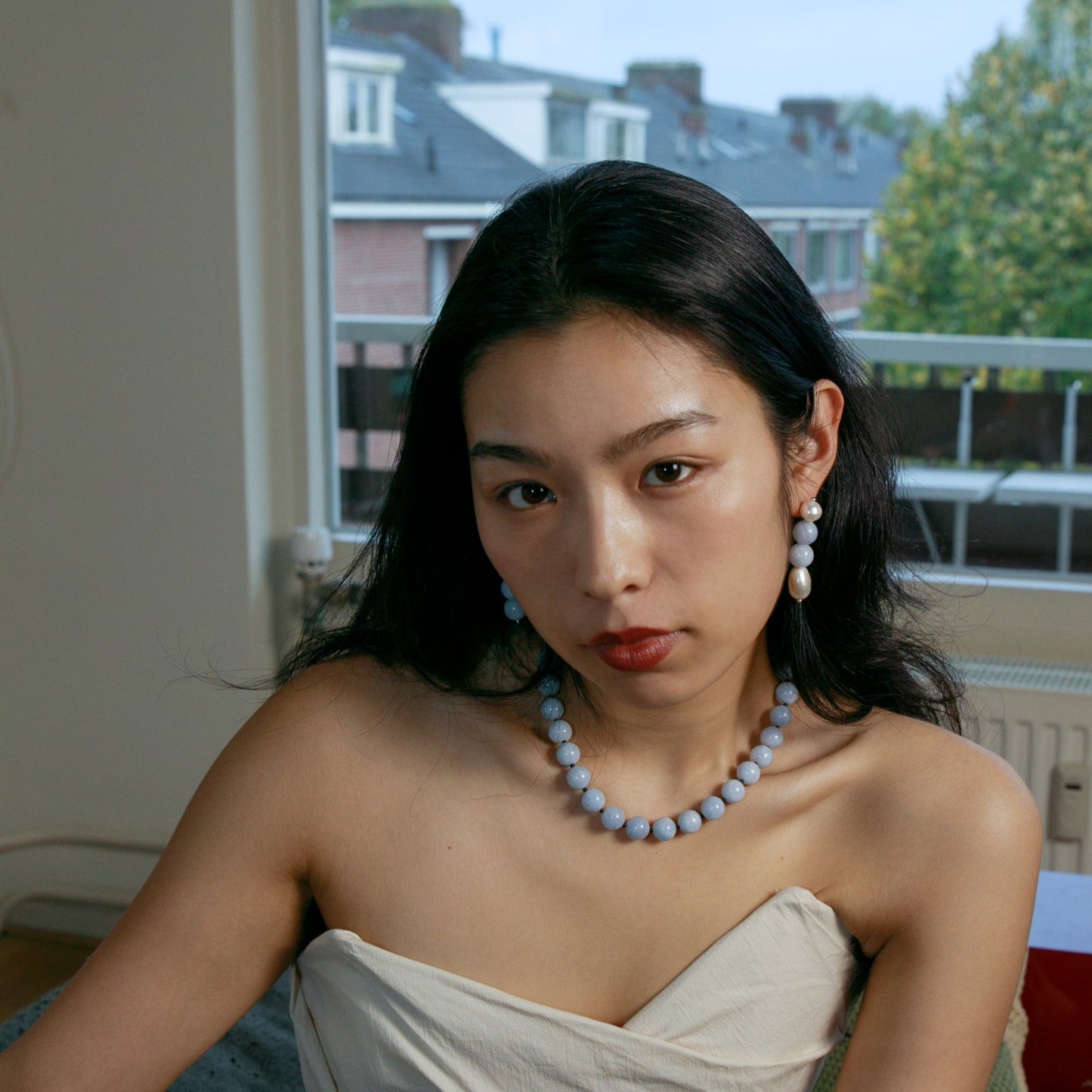 Emy Natural Pearl Gemstone Earring