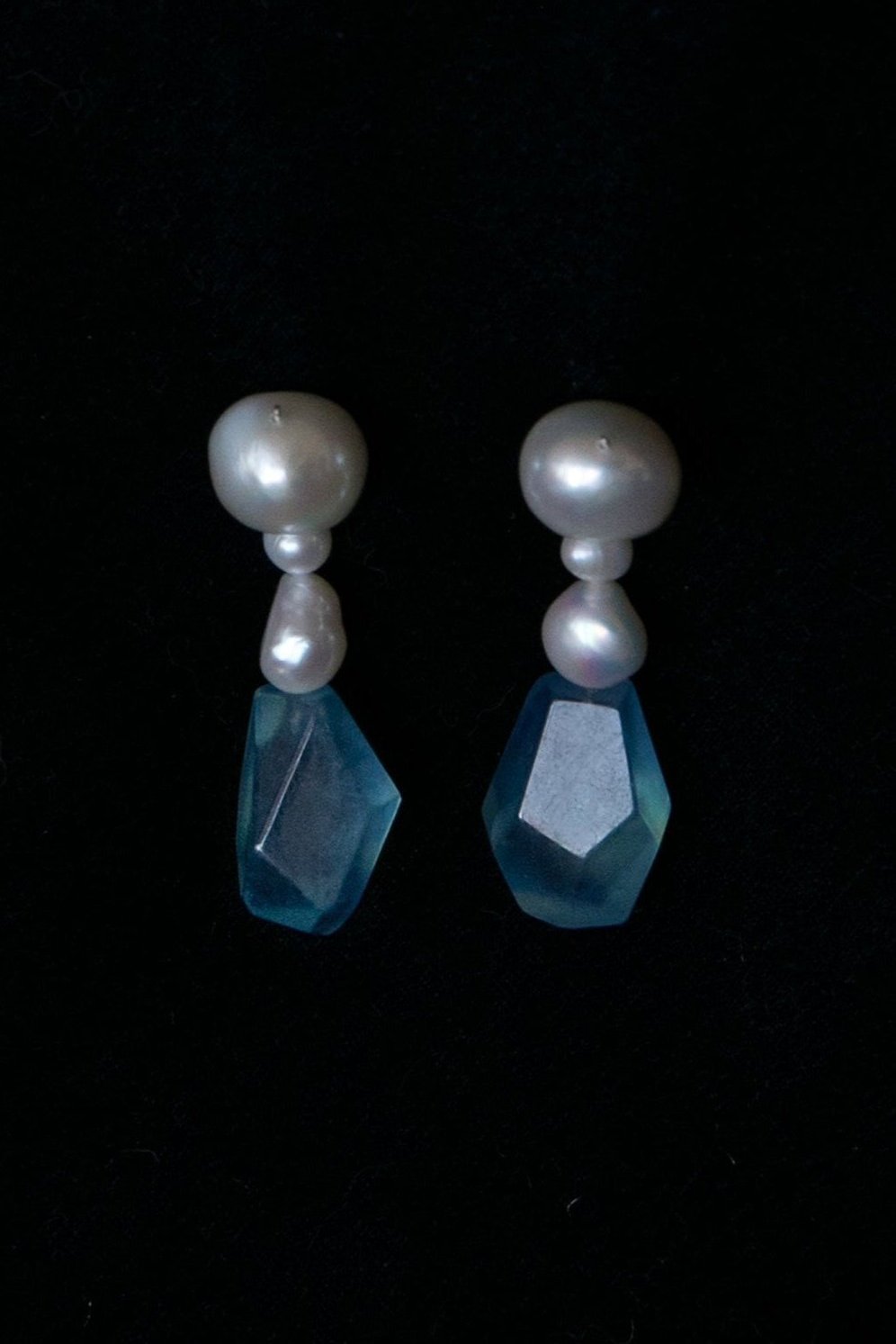 Flore Natural Pearl and Aquamarine Earring