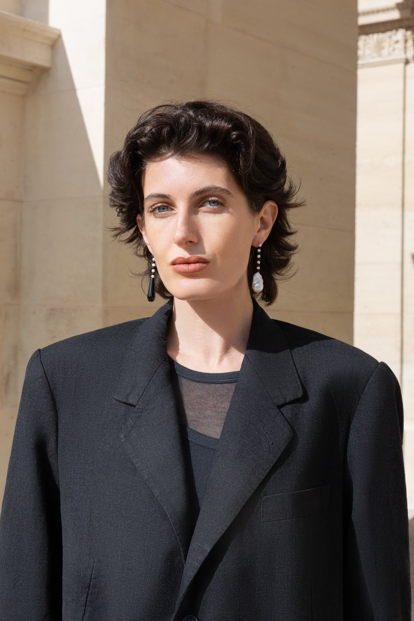 big black onyx teardrop beads earrings real natural freshwater baroque pearl earrings model photo