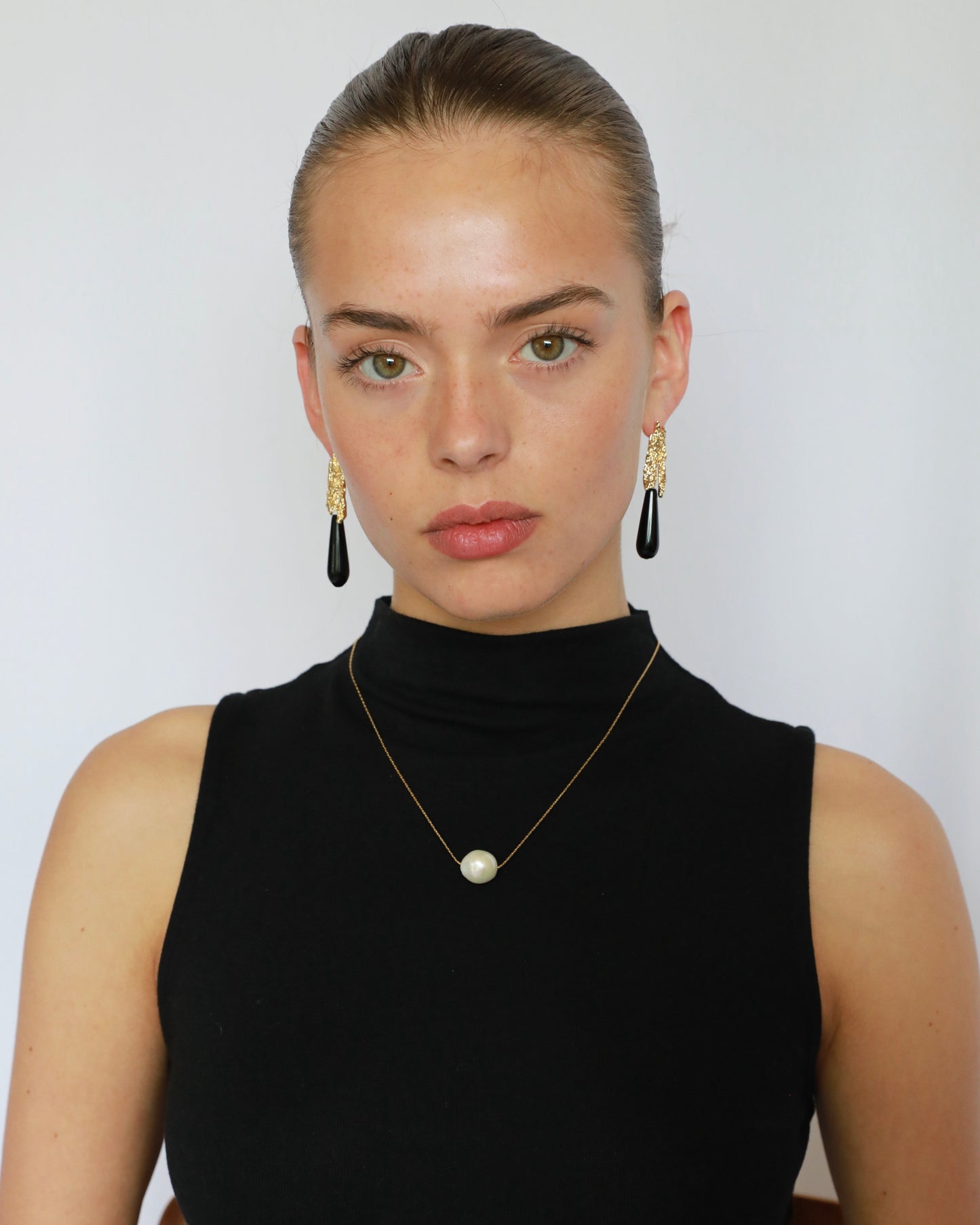 Freshwater baroque pearl adjustable necklace choker on stainless steel chain in silver color