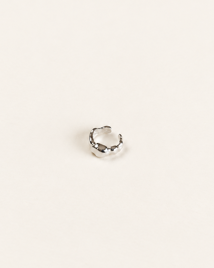 High-polished organic textured earcuff in silver plated brass