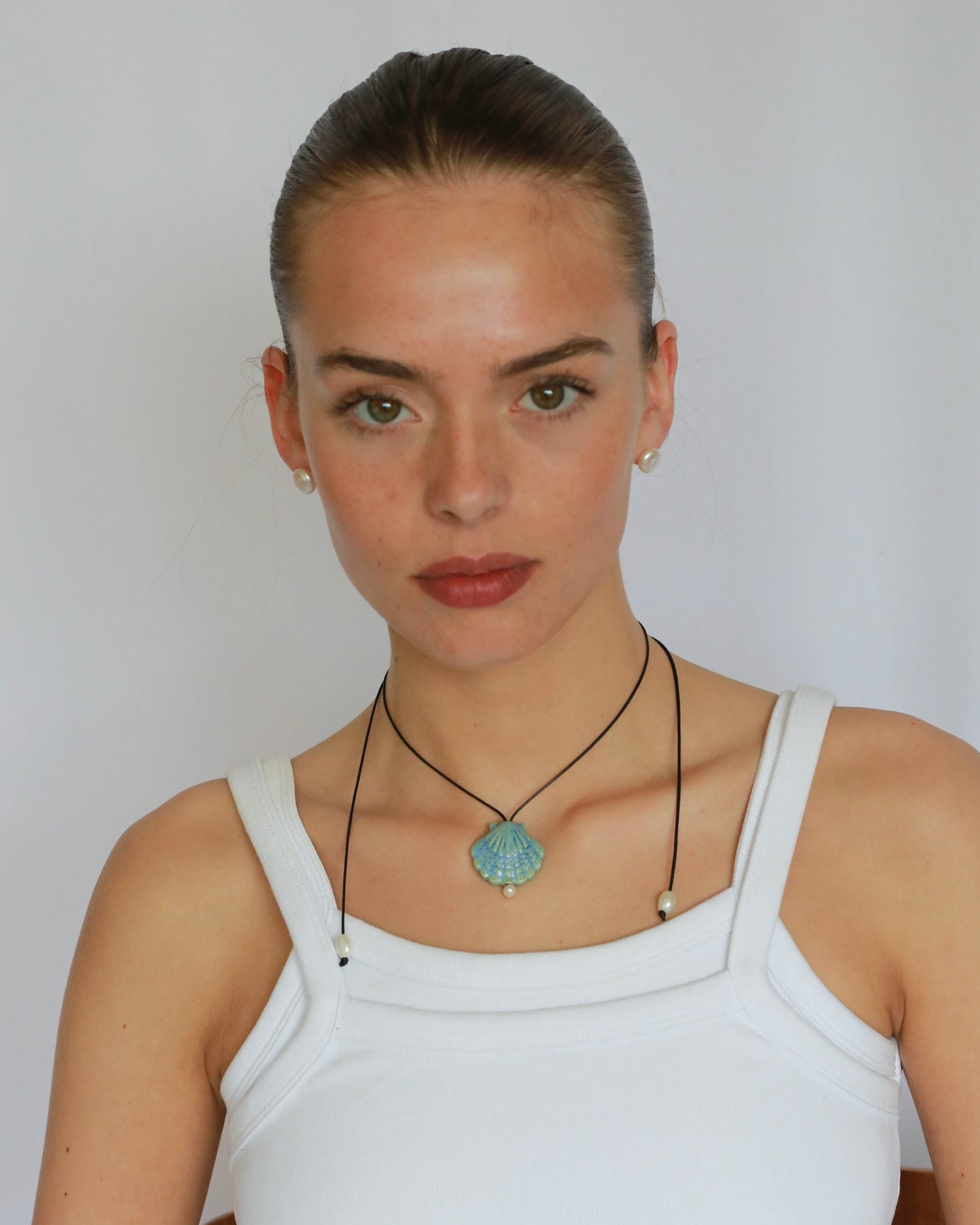 Elva Ceramic Shell Pearl Necklace | Long Adjustable Necklace