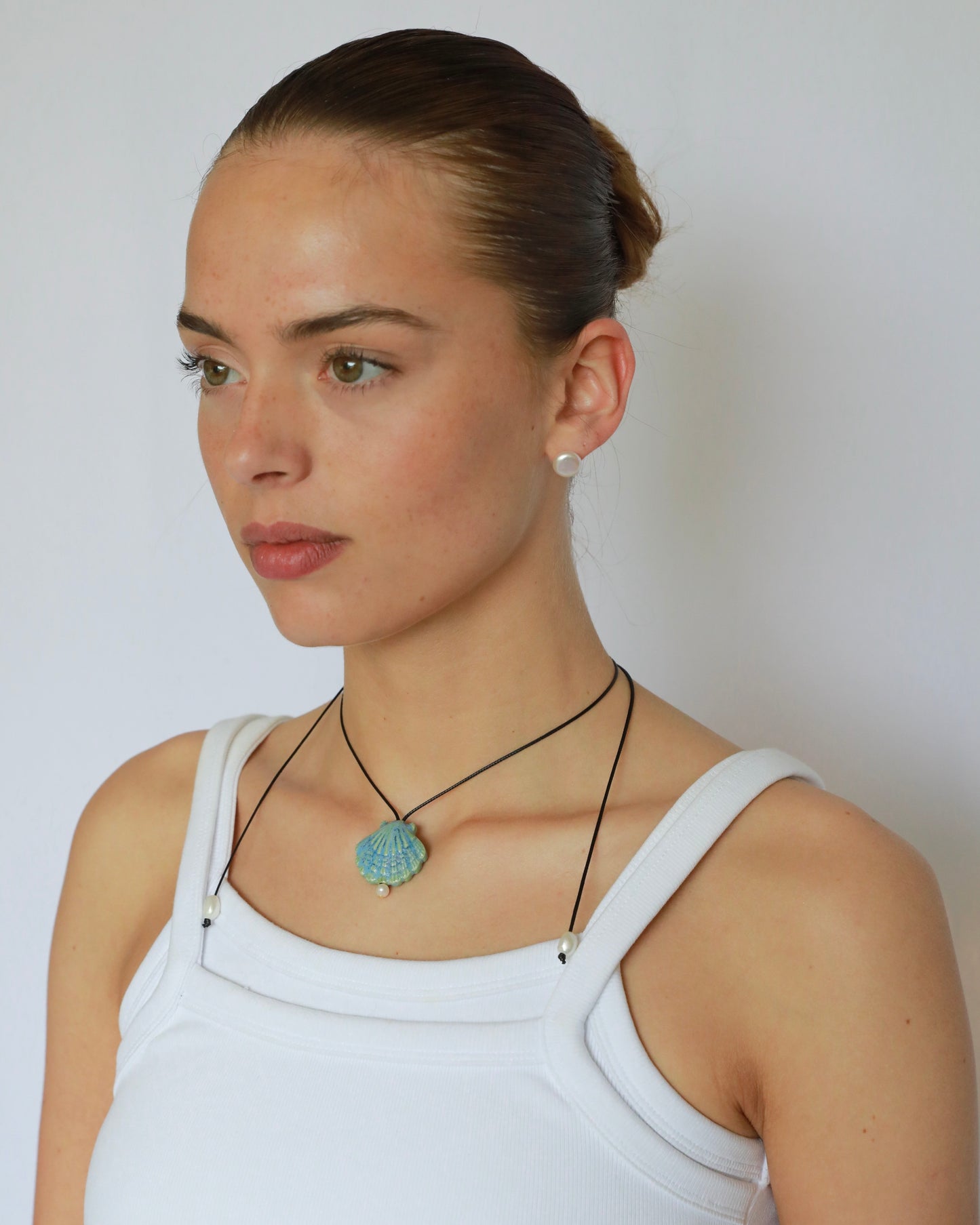 Elva Ceramic Shell Pearl Necklace | Long Adjustable Necklace