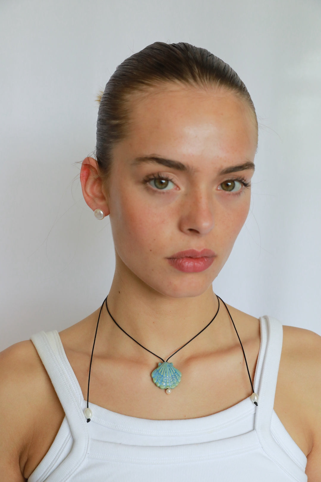 Elva Ceramic Shell Pearl Necklace | Long Adjustable Necklace