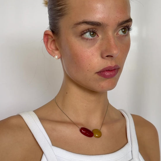 Yellow jade and red agate adjustable necklace choker on gold stainless steel chain