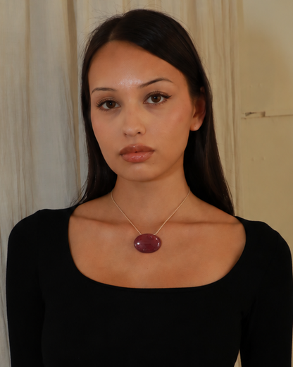 red-agate-pendant-necklace-adjustable-cord-nordic-design-model2