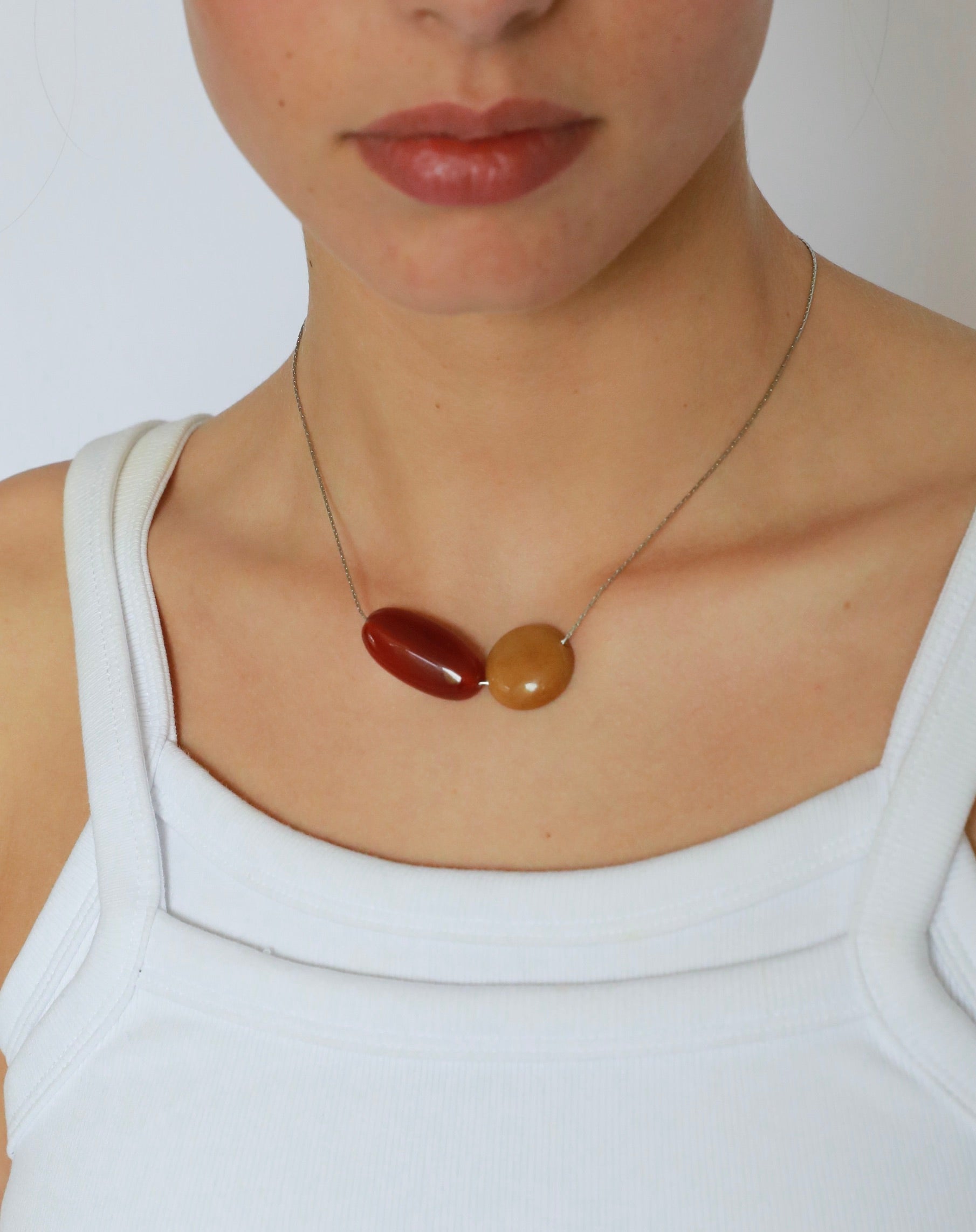 Yellow jade and red agate adjustable necklace choker on gold stainless steel chain