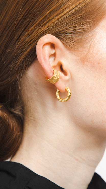 [Pre-Order] Delia Textured Silver Ear Cuff