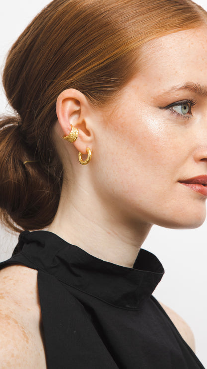 [Pre-Order] Delia Textured Silver Ear Cuff
