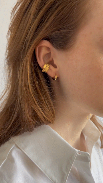 [Pre-Order] Delia Textured Silver Ear Cuff