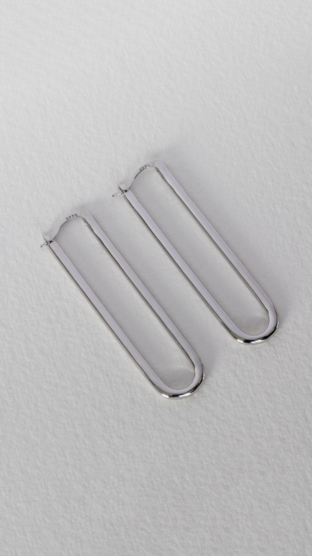 Idril Minimalistic Silver Long Hoop